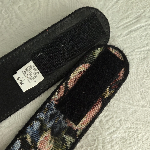 Floral Tapestry Wrap Belt - Picture 7 of 9